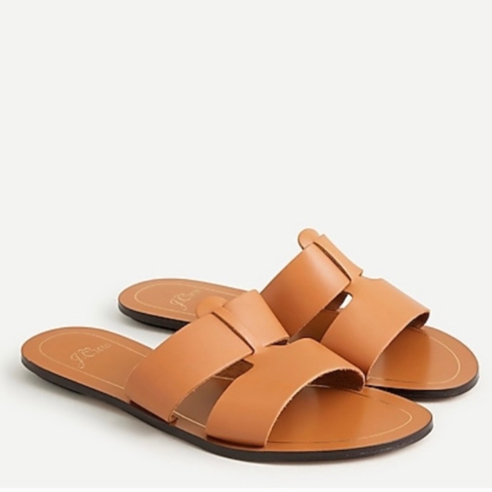 NWT Cyprus sandals with interlocking straps pecan